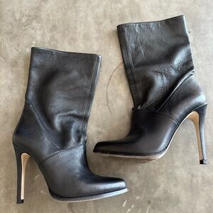 BCBG Black Leather High Heel Boots 34.5